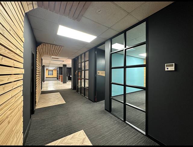 1,627M² OFFICE TO LET IN SANDTON CENTRAL
